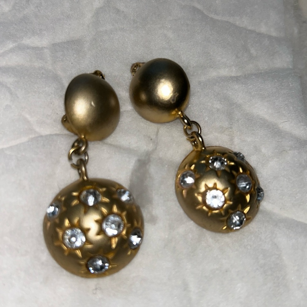 Vintage Gold Rhinestone Drop Clip on Earrings
